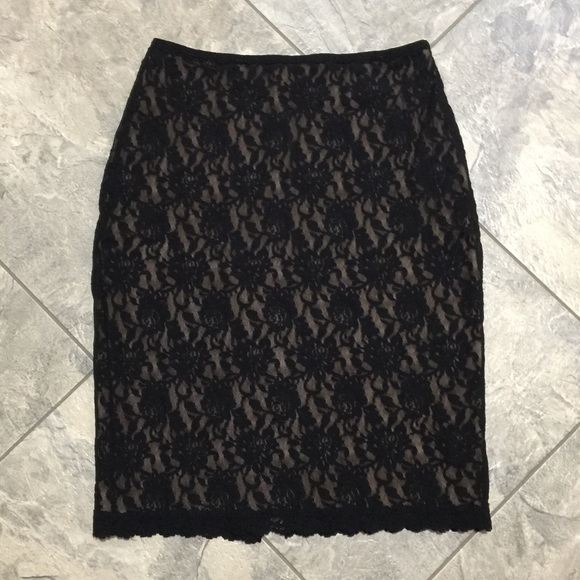 Hanky Panky Dresses & Skirts - 🌸 2 items for 🌸 $12 Hanky Panky Pencil Skirt